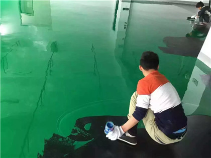 龙城下面给你一份环氧地坪漆施工的完整流程